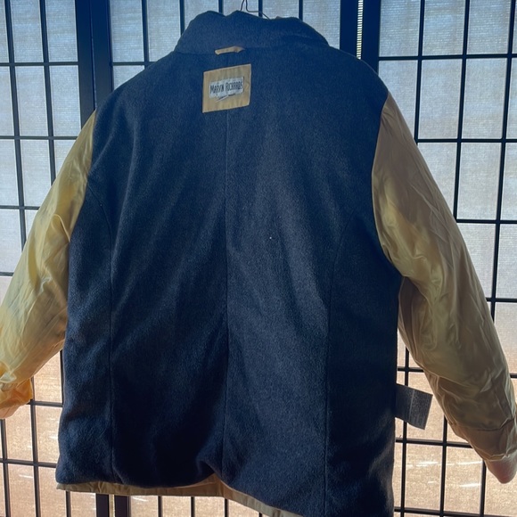 Winter jacket! - Picture 3 of 7